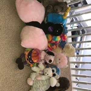 LOT stuffed animals
